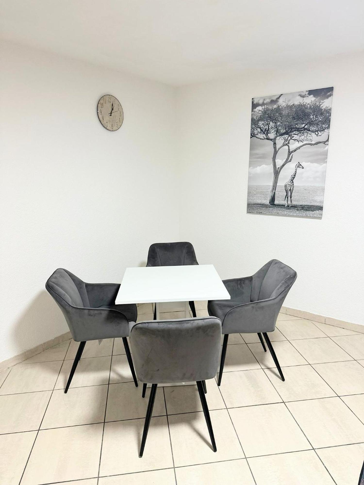 Fmi 9 Accommodation Раунхайм Номер фото